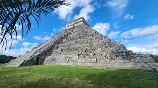 Acoustics of El Castillo at Chichen Itza