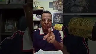 G&ecirc;nesis 21:6 E disse Sara: Deus me tem feito riso; todo aquele que o ouvir se rir&aacute; comigo