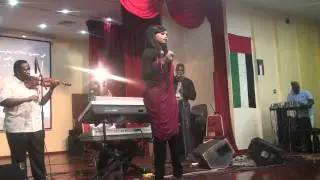تابين وردى ابوظبى شذى عبدالله 2012 awad ahmed