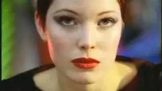 Vespa commercial