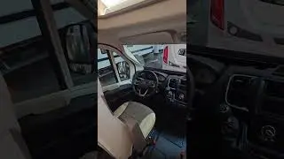 Kamper Ilusion XMK 590 COMPACT pomieści cztery osoby w mniej niż trzy minuty