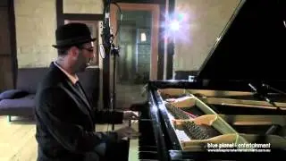 Solo Acoustic Melbourne | Daniel Zisin | My Baby Don't Care
