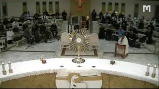 Suivez le programme de prière du soir de l'église Saint-Jacques à Medjugorje