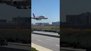Pesawat terbang landing #pesawat #pesawatlucu #funny #funnyairplane  #airplane