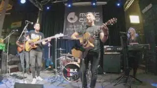 Team- Kr&aacute;tke l&aacute;sky ( Walk On cover )