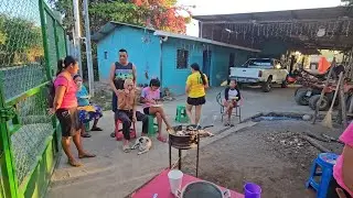 TENEMOS UNA QUEJA PARA MICKY CON LA HORA DE LLEGADA DE YENI 
