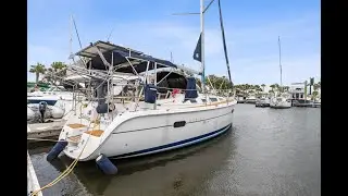 Scatterling 2003 356 Hunter Sail Boat