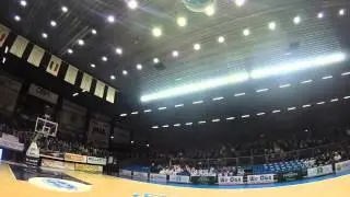 L'ingresso di Metta World Peace alla Mapooro Arena