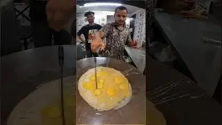 World Biggest Egg Roll 🔥😍😋 #streetfood #shorts #food d #viralvideo #eggroll