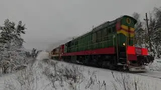 Тепловозы ЧМЭЗ-5943 и ЧМЭ3-1372 со снегоочистителем ПОМ-1М на линии Муром - Ковров(Владимирская обл)