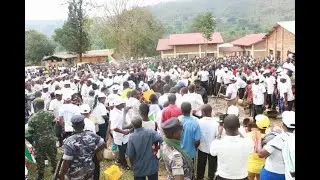 Urumuri rw'amahoro mu ntara y'a Kirundo rwakiriwe gute n'abanayagihugu? Rwafashije iki ?