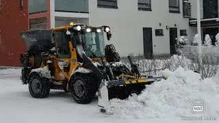 Unce Wille 465 with Top Snowplow and Serco Gravel Spreader
