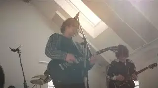 TIEL - H&ouml;rt auf