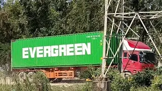 Heavy Equipment Transport Truck: EVERGREEN CONTAINER 
