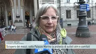 Milano, sciopero dei mezzi: sotto Palazzo Marino la protesta di autisti Atm e comitati