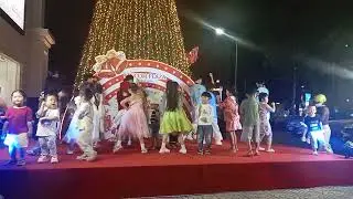 Noen vui vẻ 