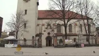 Polish cities shrink as struggling residents emigrate