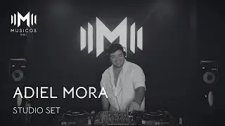 ADIEL MORA - HOUSE - MUSICOS BALI