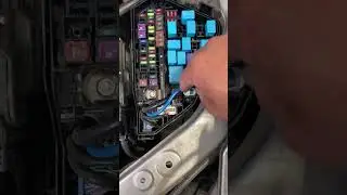 2019 Rav4 power steering power + side supply