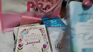 What's in my Bible tote bag