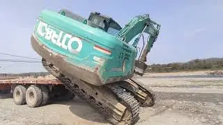 How to load excavator in trailer 15years brother 2025 dec 31 💪💪💪