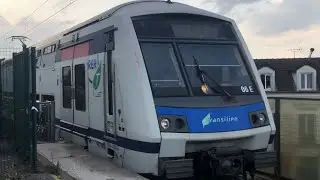 Arriv&eacute;e d&rsquo;un MI2N Eole (Z 22500) &agrave; Chelles Gournay (RER E)