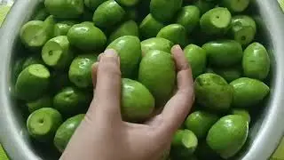 অসাধারণ স্বাদে জলপাইয়ের টক ঝাল মিষ্টি আচার রেসিপি।