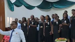 BURI MUNTU WESE AFITE ICYO YAKORERA UMWAMI BY Gospel Singers ASA UR NYARUGENGE.