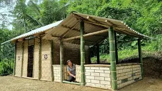 Build a complete bamboo kitchen on the new farm | L&yacute; Thị Phương