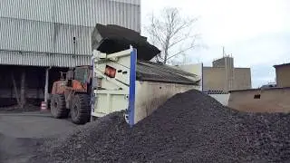 Prototyptest Baustoff-Recyclingsieb SBR 4 - Stahlwerk-Schlacke - 15 mm Masche