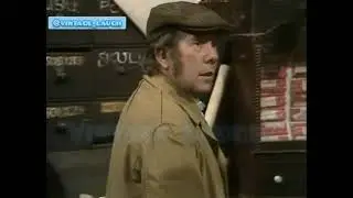 The Two Ronnies - Four Candles #british #comedy #sitcom #ronnie #vintage #laugh #series #youtube #yt