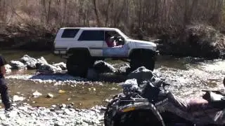 Hmong 4x4- Flexin