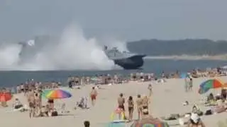 HOVERCRAFT MILITAR RUSSO VAI &Agrave; PRAIA MOSTRAR PODERIO B&Eacute;LICO - BOAT SHOPPING