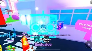 I hatched the huge hologram shark in pet sim x!!!