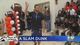 Dallas Mavericks Hold Back To School Pep Rally