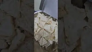 Triangle popped chips machine demo from Shinyoung Mechanics #food #snacks #popcorners #cornchips