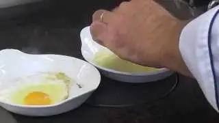 Cours de cuisine:l&rsquo;&oelig;uf au plat