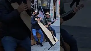 Great Latin Street Music in #vigo. #colombia #venezuela