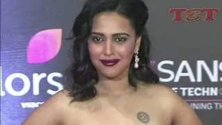 Swara Bhaskar OOPS Moment In Golden Gown | Adjusts BRA In Public