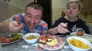 Мукбанг не объелись, ОБОЖРАЛИСЬ на НОЧЬ глядя! НЕБЛАГОДАРНЫЙ муж! Ужин рис, сардельки, жаркое