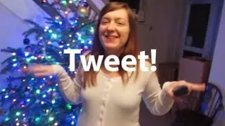 Painting & Twitter! - Day 113 : The Brit Vlog 31.12.2012