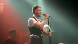 Brandon Flowers - The Clock Was Tickin' (live) - Manchester Academy, 16 October 2010
