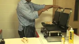 Enjoy Thanksgiving Sandwiches in 2 Mins!