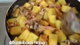SIMPLING GULAY GINISANG KALABASA NA MAY CHICKEN BREAST. LUTONG PINOY BUHAY OFW.