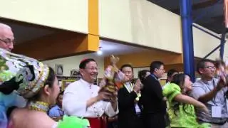 Papal legate Cardinal Bo dances the Sinulog at IEC