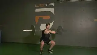Front squat bras crois&eacute;s