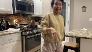 Nora frying shrimp 