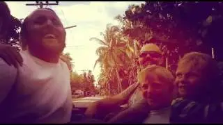 Drei Chinesen mit dem Kontrabass Schweggo Franzl Koh Pha Ngan