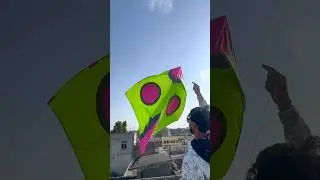 Ho giya si hadsa😂🪁 #viral #kiteground #trendingshorts #ytshorts #patangbazzi #kites #viralshort#1m