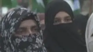 Women in Karachi protest against India hijab ban